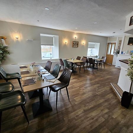 The White Swan Inn Lowick  Екстер'єр фото
