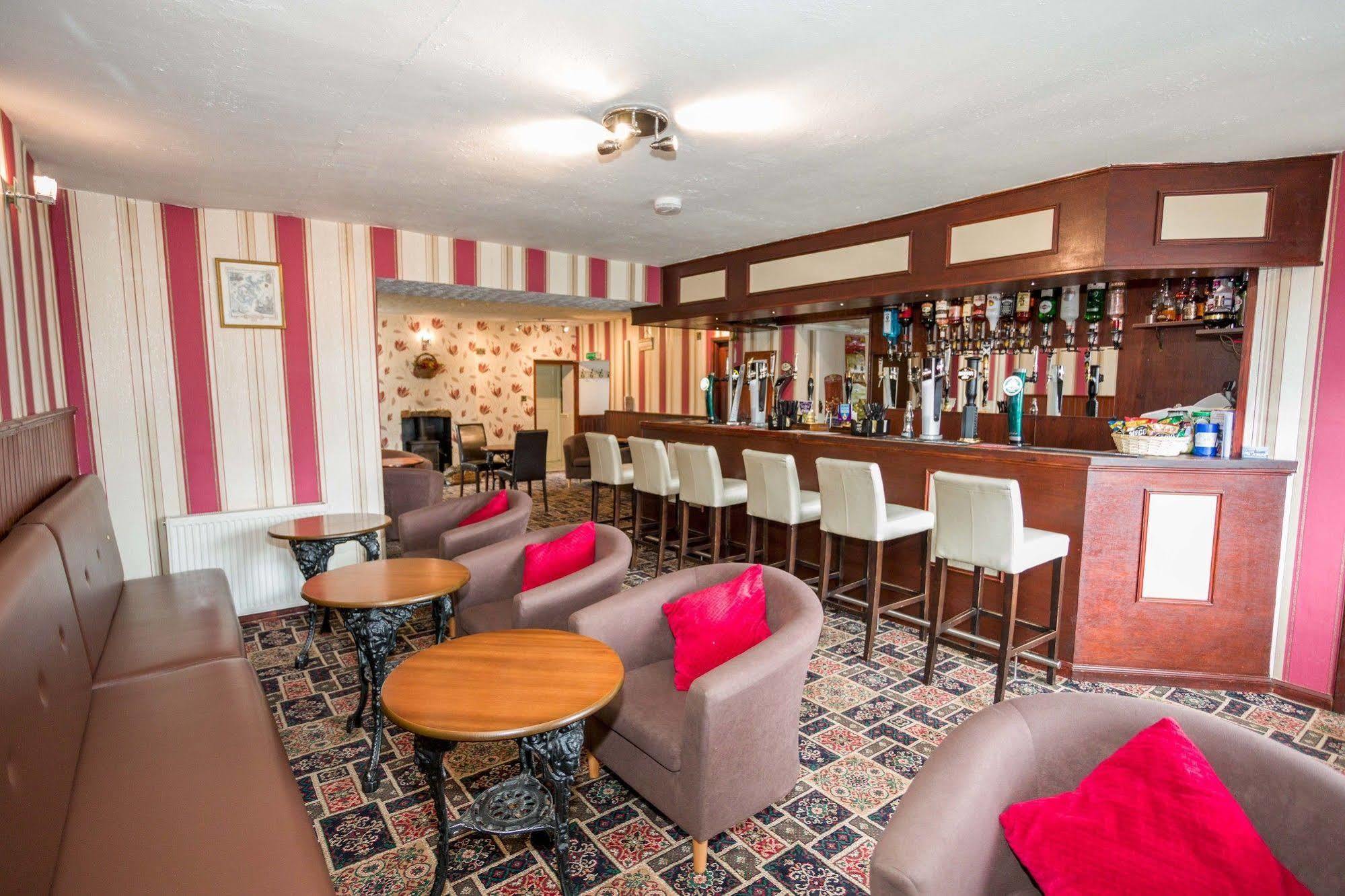 The White Swan Inn Lowick  Екстер'єр фото